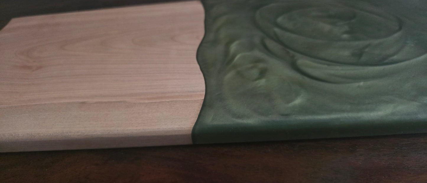 Premium Fishtail Charcuterie Board – Green Resin & Natural Wood Serving Platter
