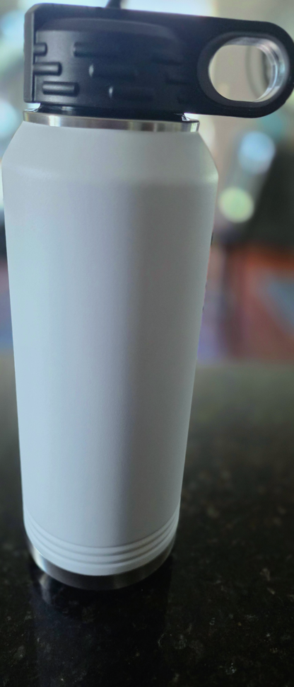Back view of the white powder-coated 32 oz stainless steel bottle showing ribbed grip rings near the base