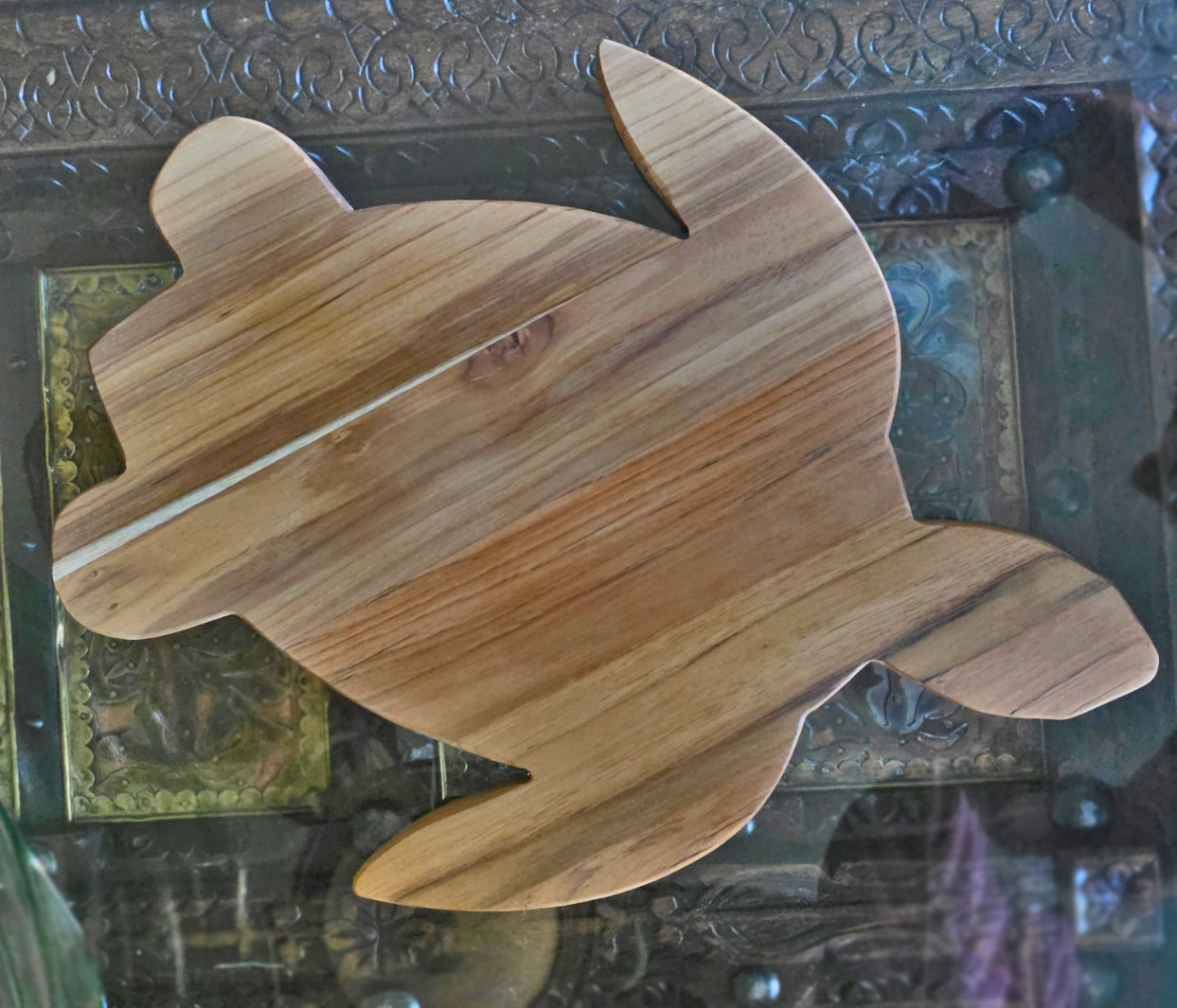 Solid Teak Sea Turtle Serving & Charcuterie Board – 1″ Thick Premium Hardwood